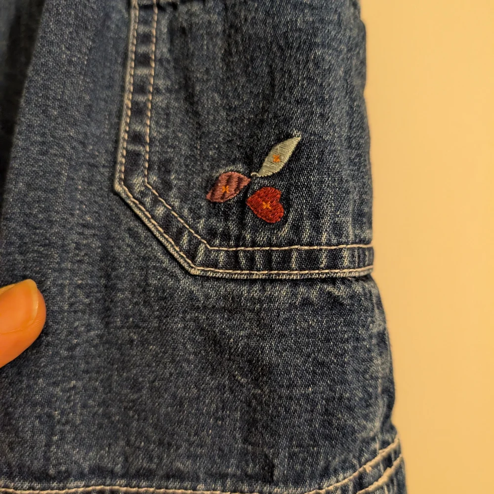 $ Vintage Baby Gap Denim Dress with Embroidered Tree And‎ Leaf Detail